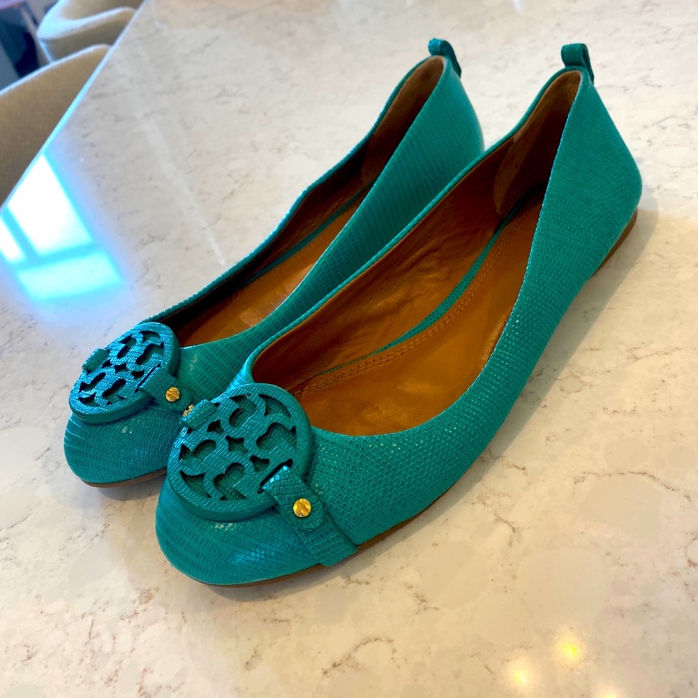 Tory Burch Turquoise Flats Size 8.5
